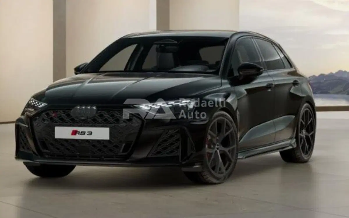 Audi RS 3 Sportback nuova a Lecco (2)
