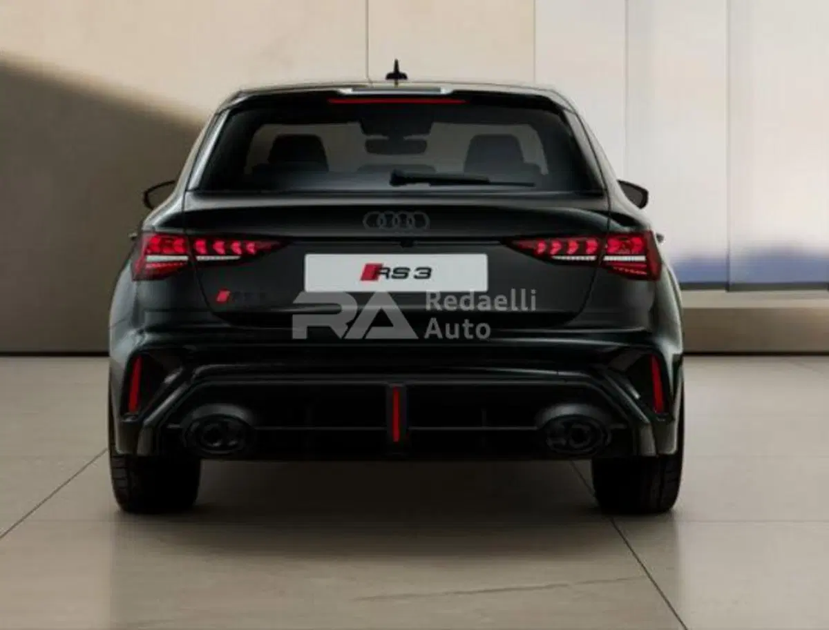 Audi RS 3 Sportback nuova a Lecco (3)