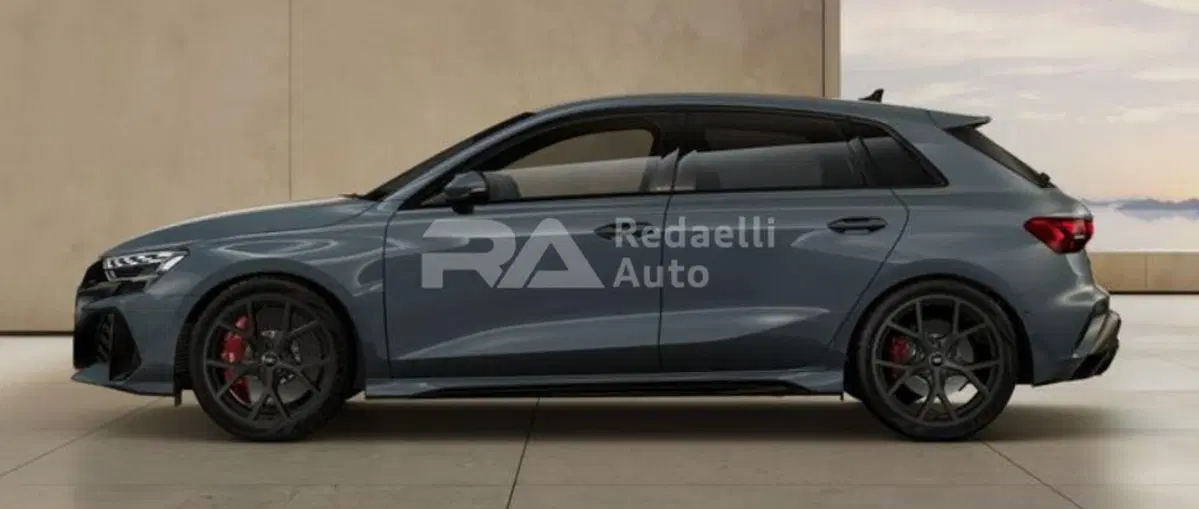 Audi RS 3 Sportback nuova a Lecco (4)