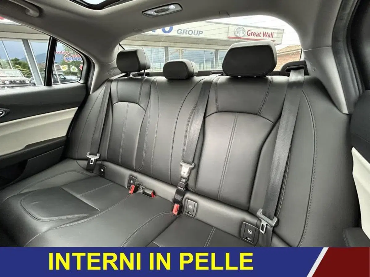 Alfa Romeo Giulia usata a Cuneo (9)