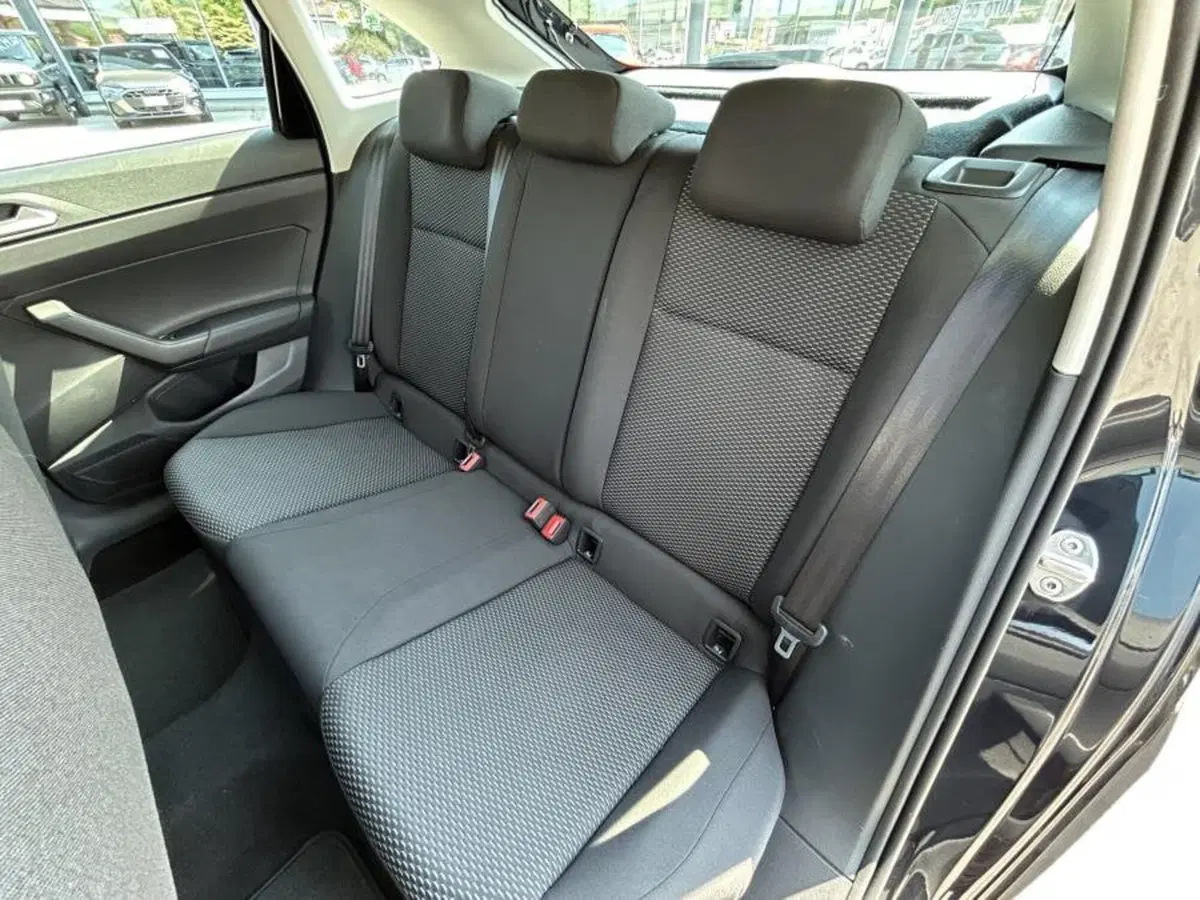 Volkswagen Taigo usata a Cuneo (7)