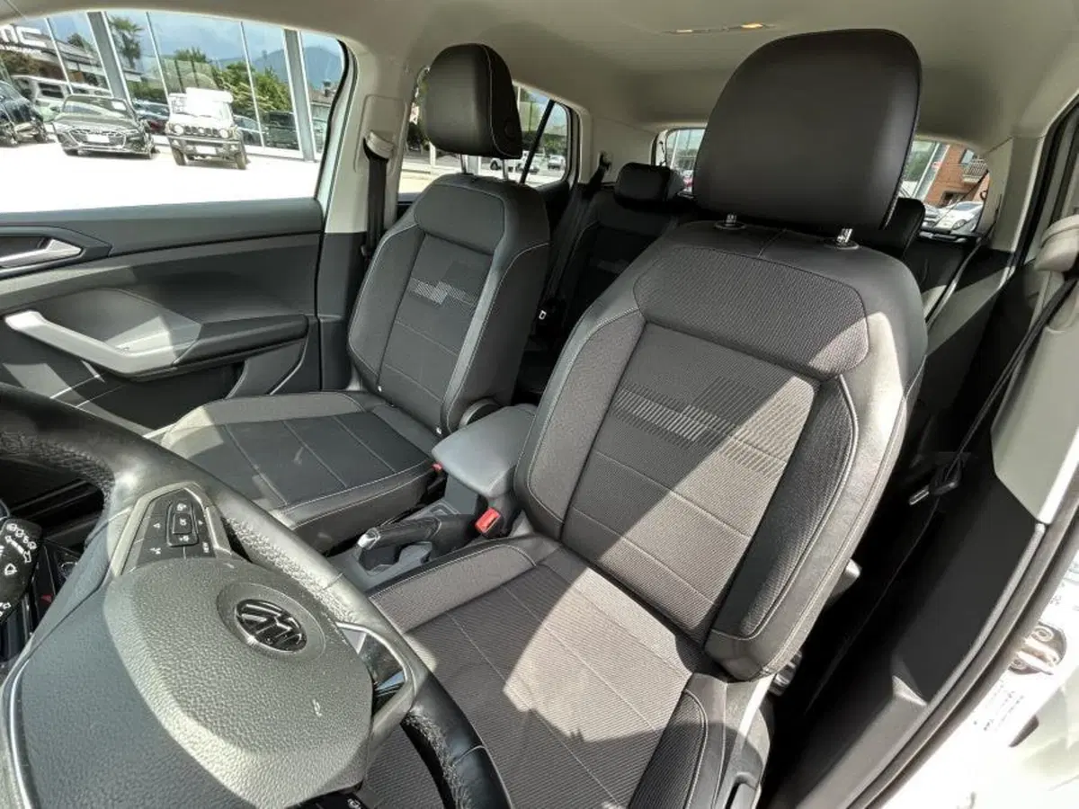 Volkswagen T-Cross usata a Cuneo (7)