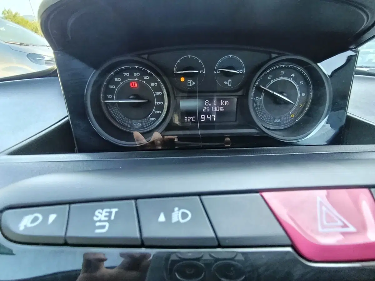 Lancia Ypsilon usata a Massa-Carrara (13)