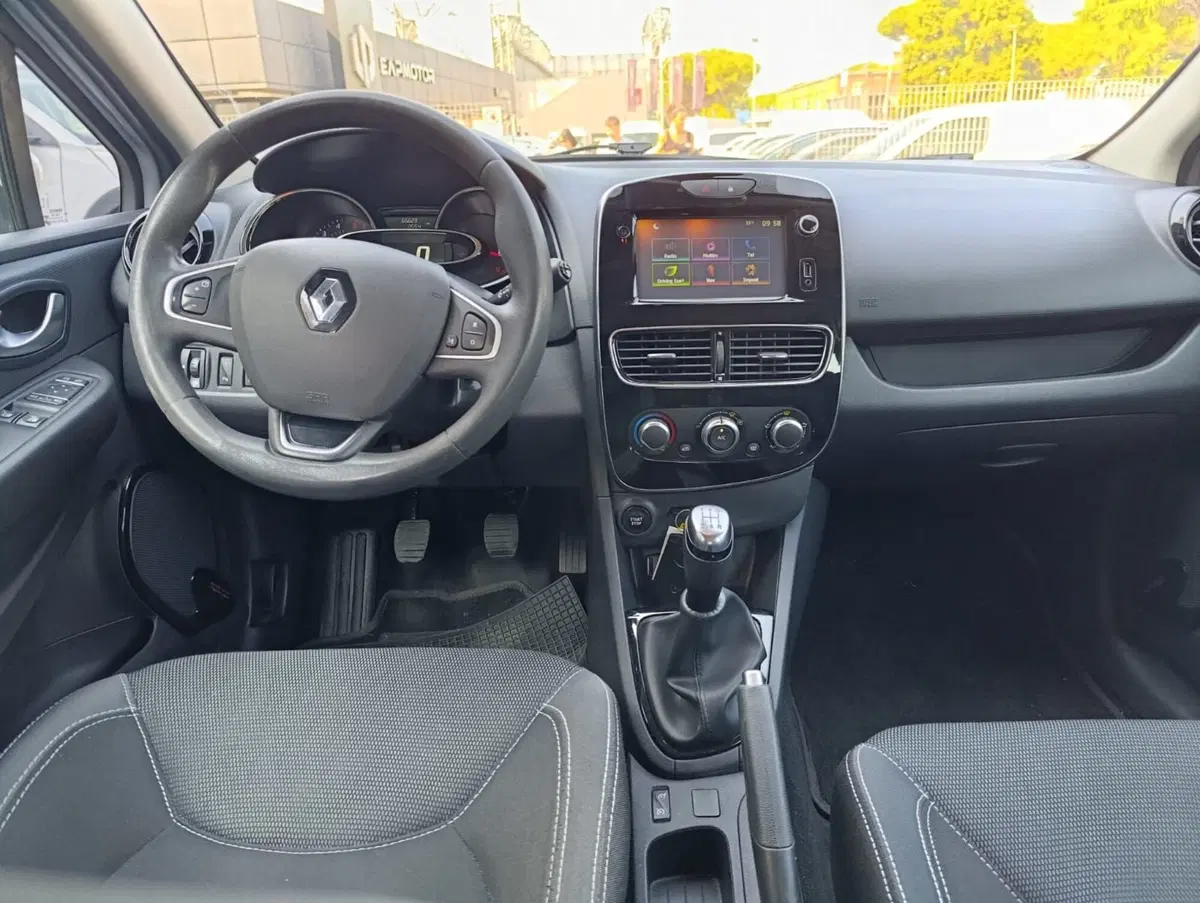 Renault Clio Sporter usata a Massa-Carrara (14)