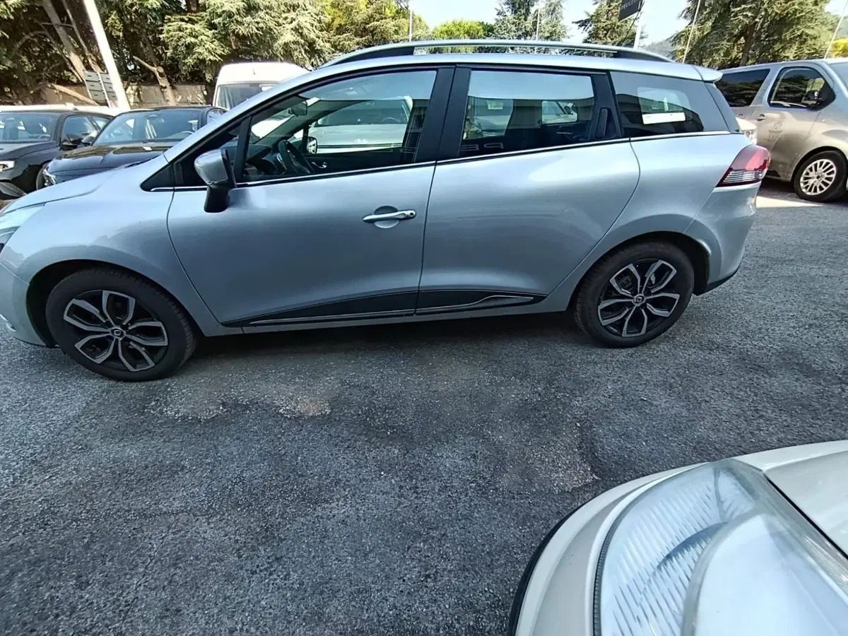 Renault Clio Sporter usata a Massa-Carrara (7)