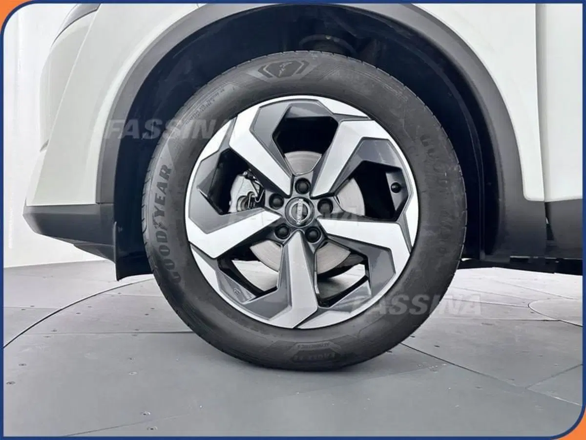 Nissan Qashqai usata a Milano (7)