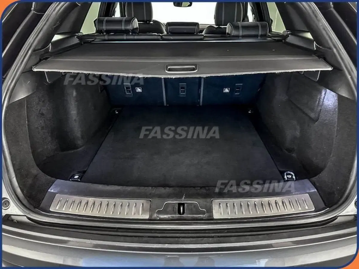 Land Rover Range Rover Velar usata a Milano (12)