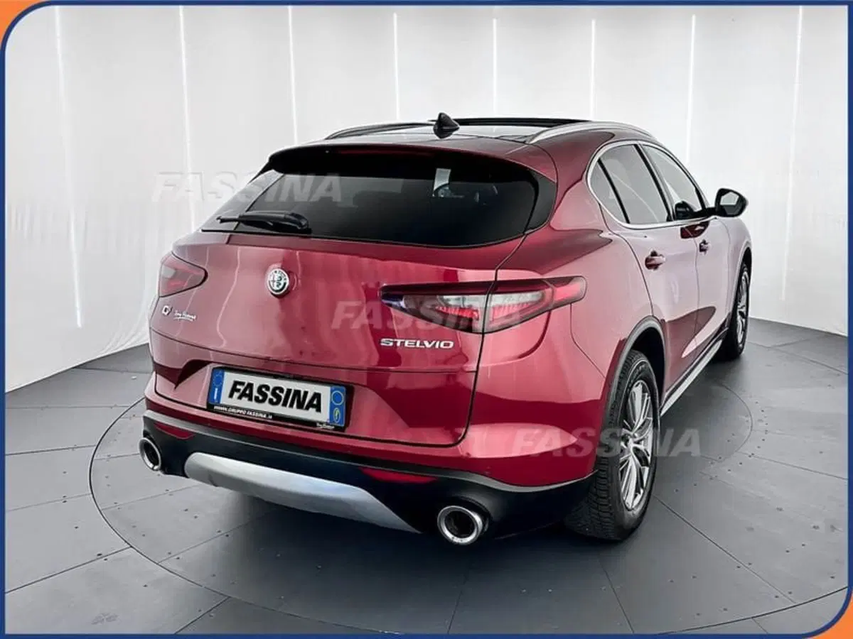 Alfa Romeo Stelvio usata a Milano (6)