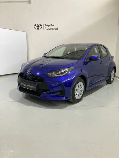 Toyota Yaris 1.5 Hybrid 5 porte Active nuova a Barletta