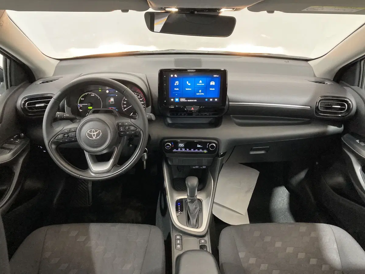Toyota Yaris nuova a Barletta-Andria-Trani (14)