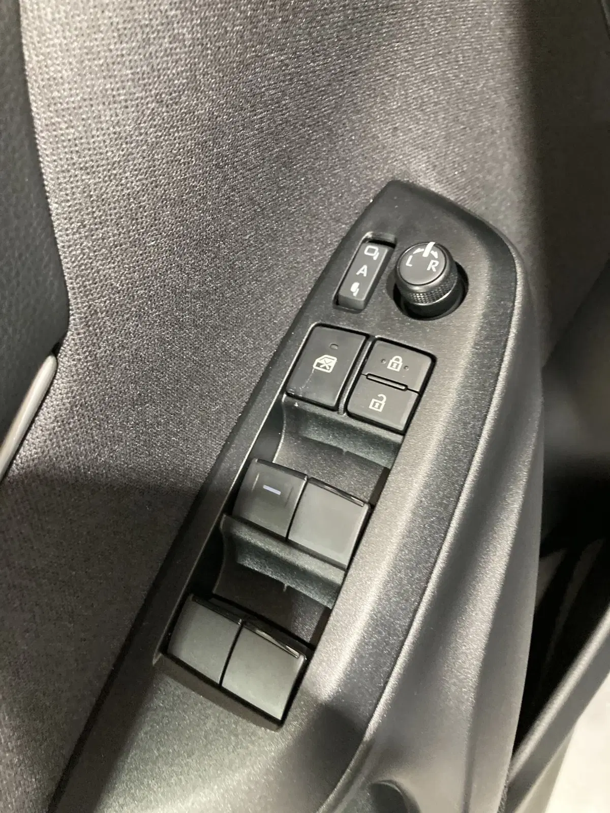 Toyota Yaris nuova a Barletta-Andria-Trani (9)