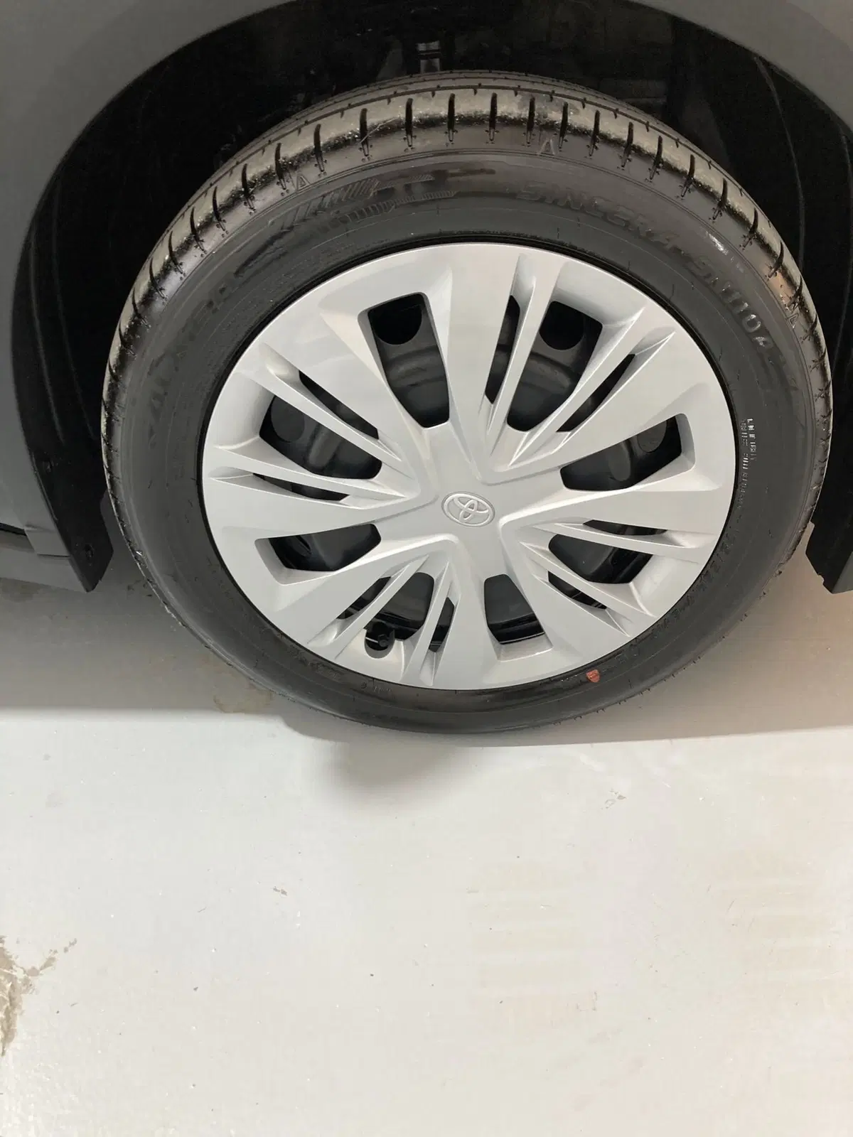 Toyota Aygo X nuova a Barletta-Andria-Trani (17)