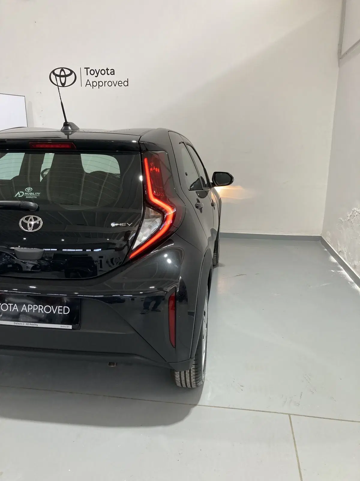 Toyota Aygo X nuova a Barletta-Andria-Trani (6)