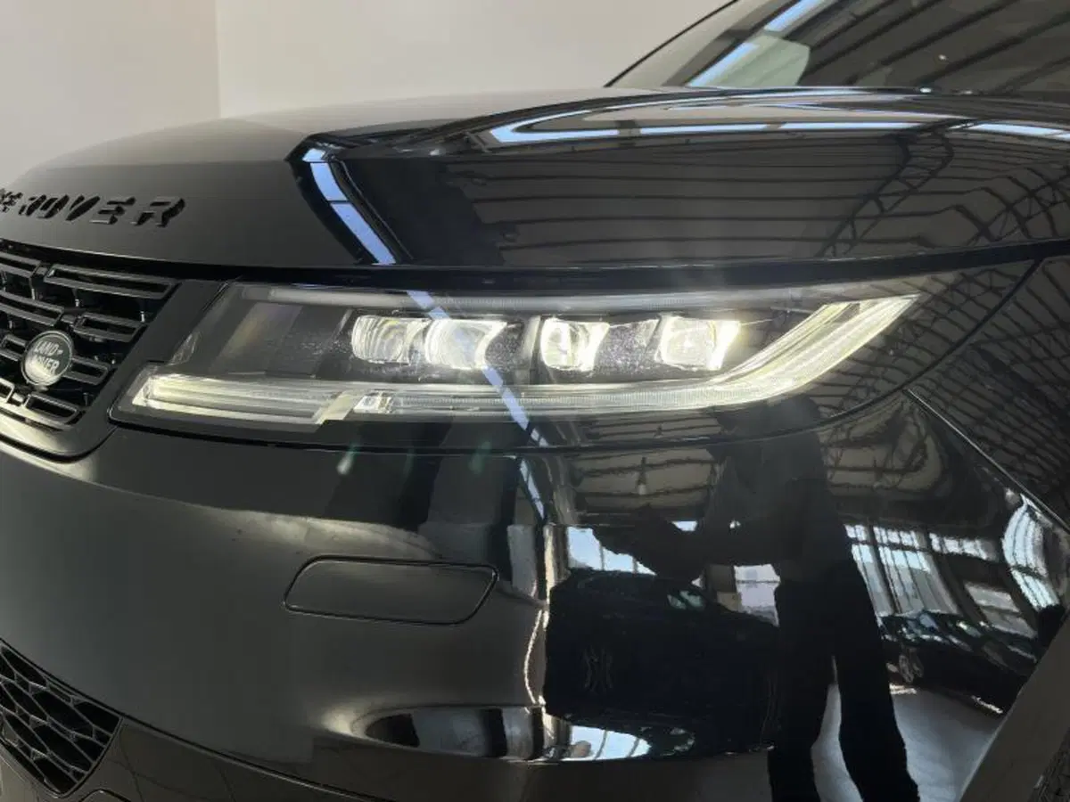 Land Rover Range Rover Sport usata a Venezia (8)