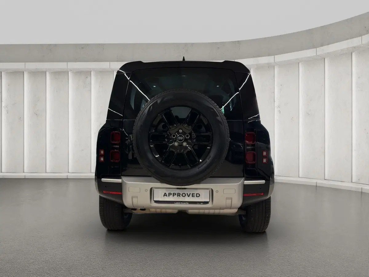 Land Rover Defender usata a Milano (7)