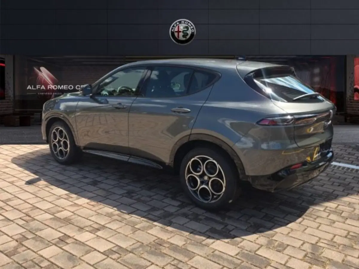 Alfa Romeo Tonale nuova a Monza e Brianza (7)