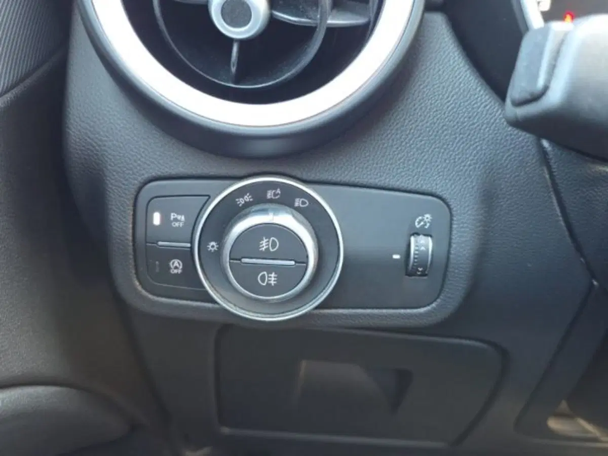 Alfa Romeo Stelvio usata a Monza e Brianza (20)