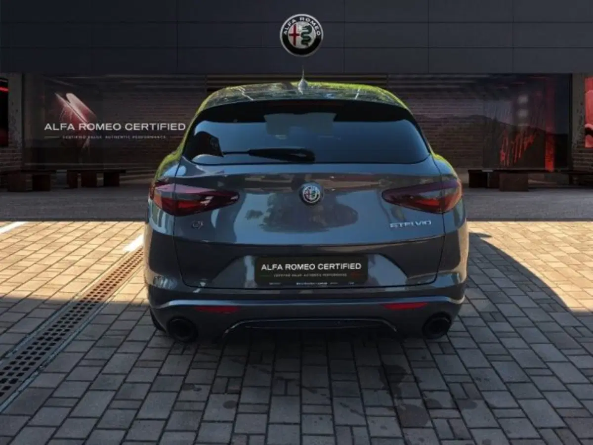 Alfa Romeo Stelvio usata a Monza e Brianza (5)