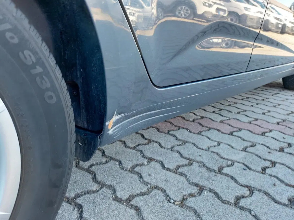 Kia Venga usata a Pavia (14)