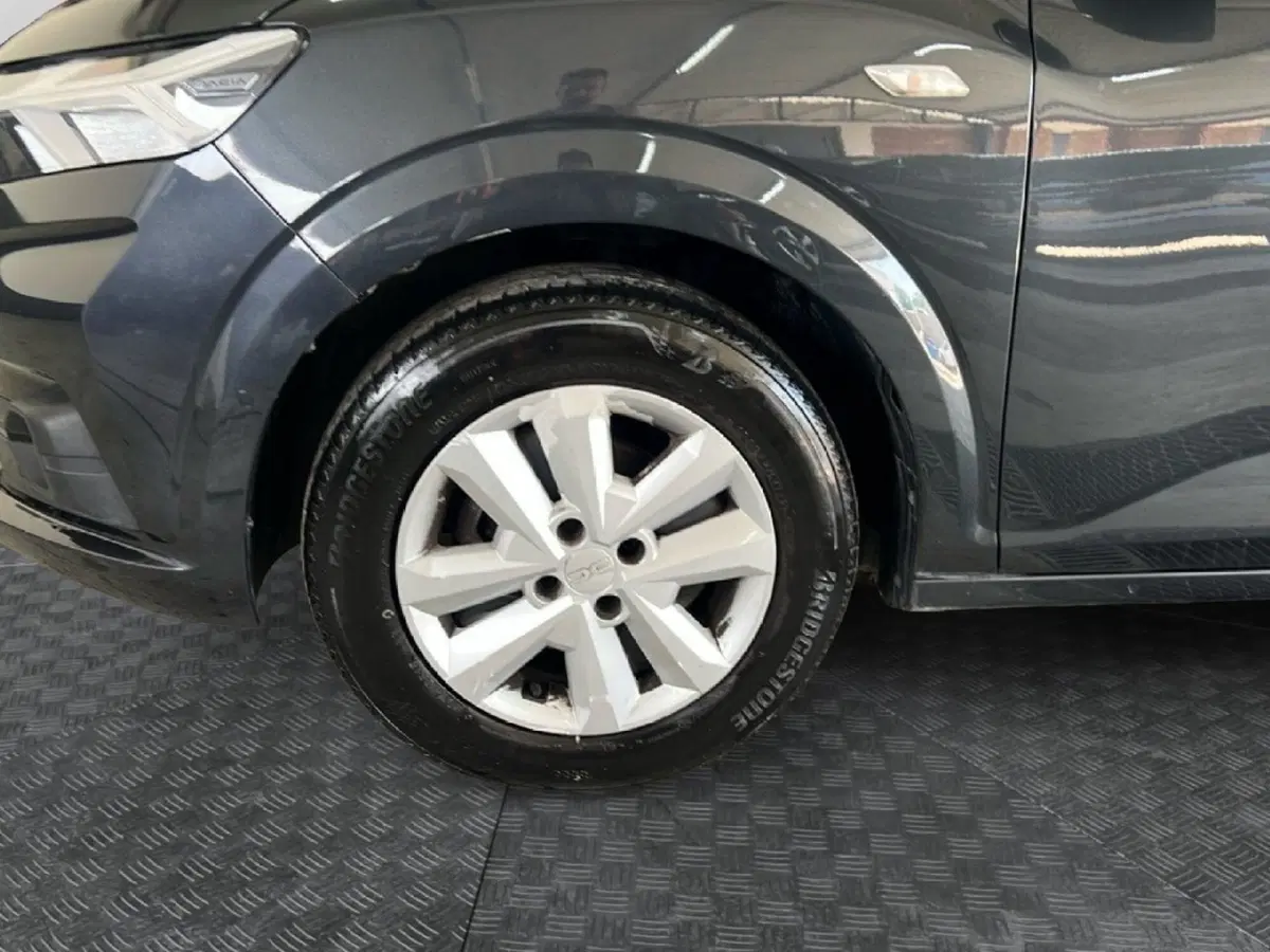 Dacia Sandero Streetway usata a Roma (9)