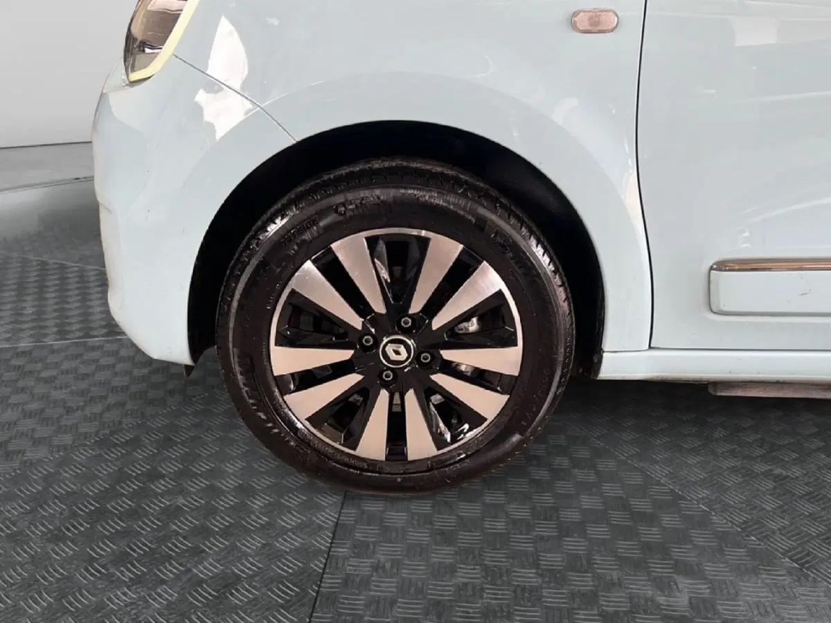 Renault Twingo usata a Roma (9)