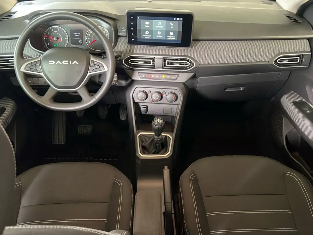 Dacia Sandero Streetway usata a Roma (11)