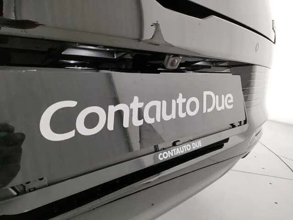 Leapmotor B05 nuova a Caserta (10)
