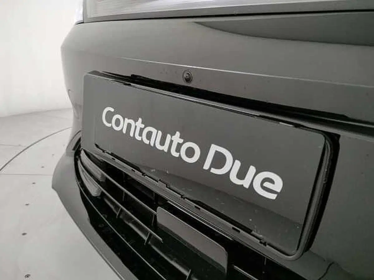 Leapmotor B05 nuova a Caserta (17)