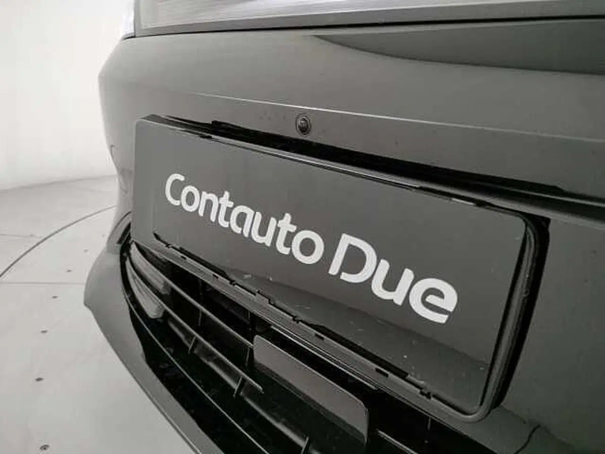 Leapmotor B05 nuova a Caserta (17)