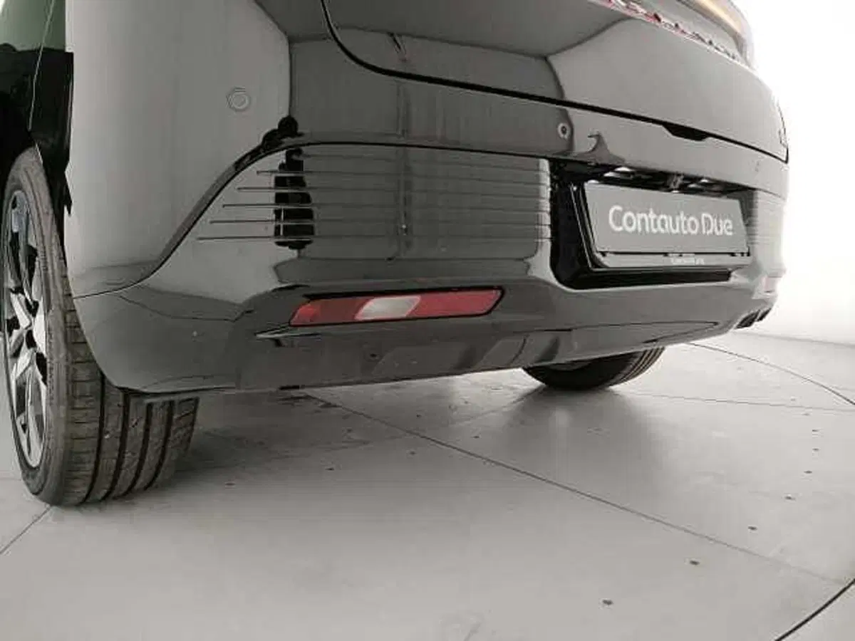 Leapmotor B05 nuova a Caserta (9)