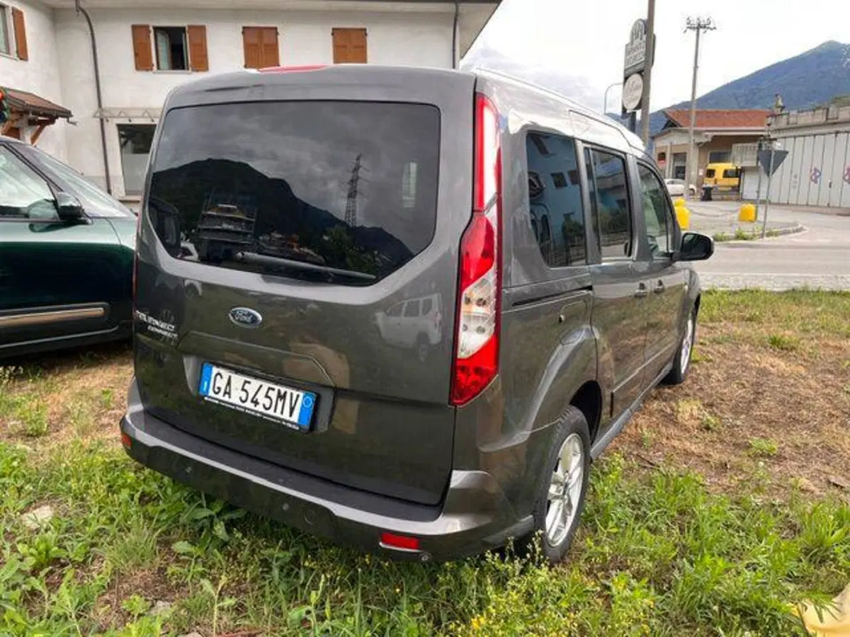 Ford C-Max usata a Verbano Cusio Ossola (8)