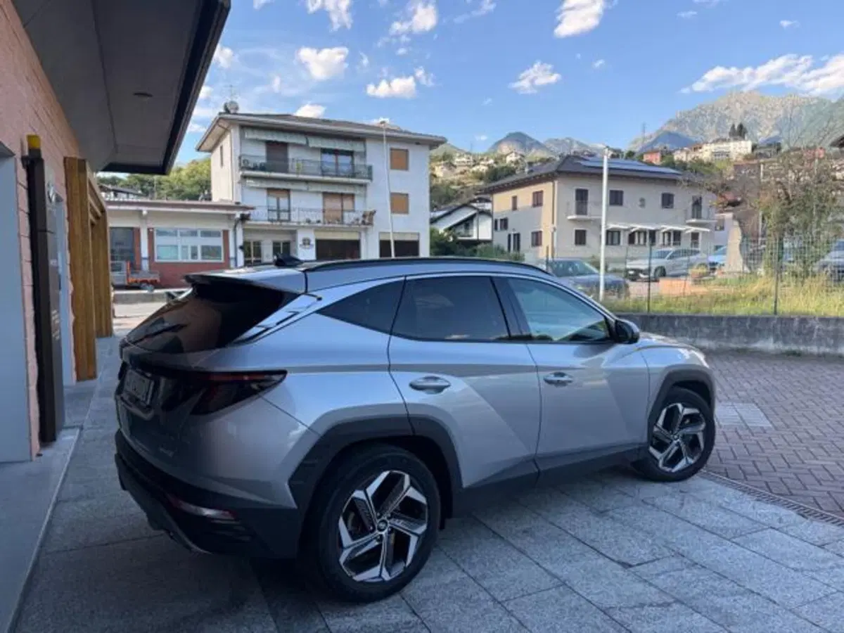 Hyundai Tucson usata a Verbano Cusio Ossola (9)