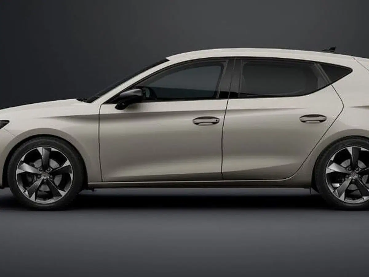 Cupra Leon nuova a Vicenza (2)