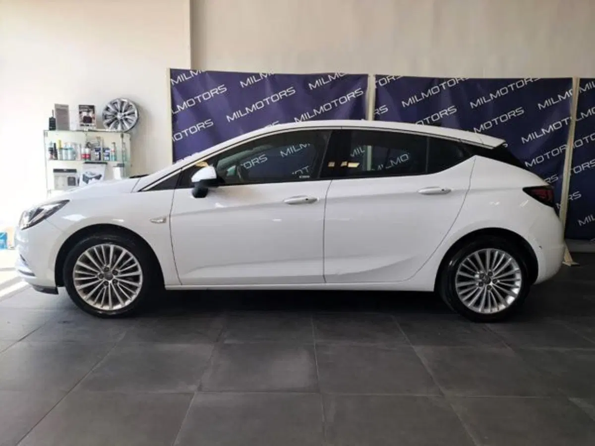Opel Astra usata a Messina (5)
