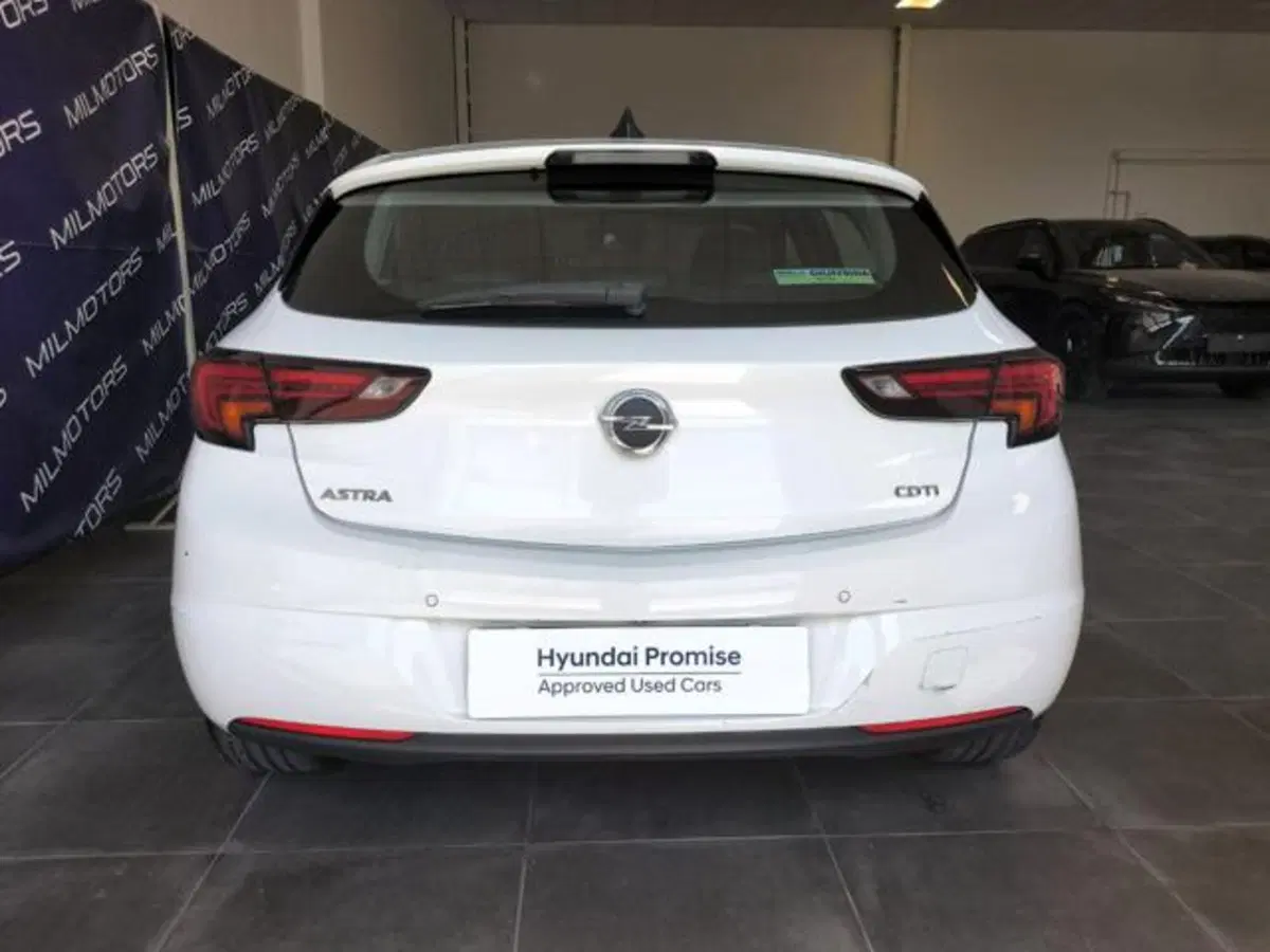 Opel Astra usata a Messina (8)