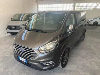 Ford Tourneo Custom 320 2.0 EcoBlue 185CV aut. PL Titanium X del 2021 usata a Imola