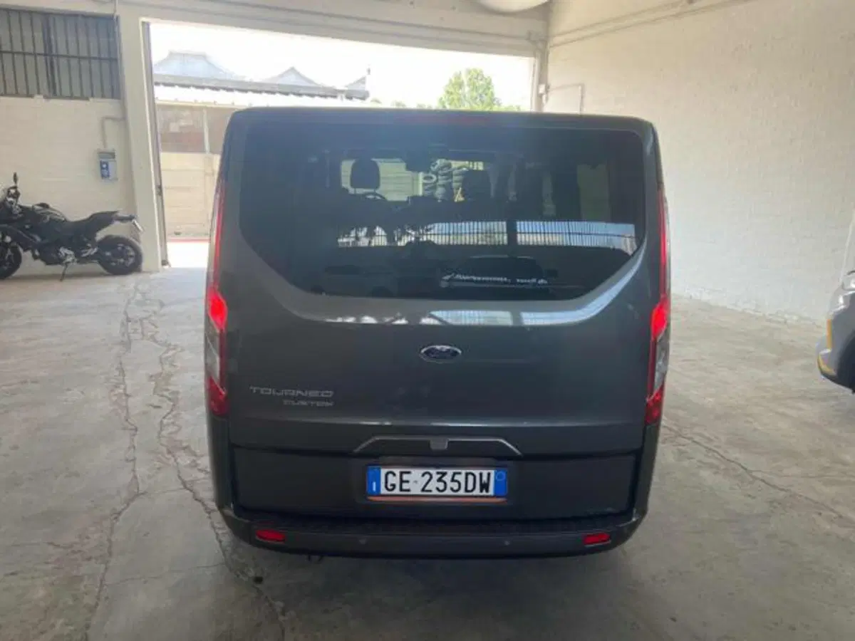 Ford Tourneo Custom usata a Bologna (5)