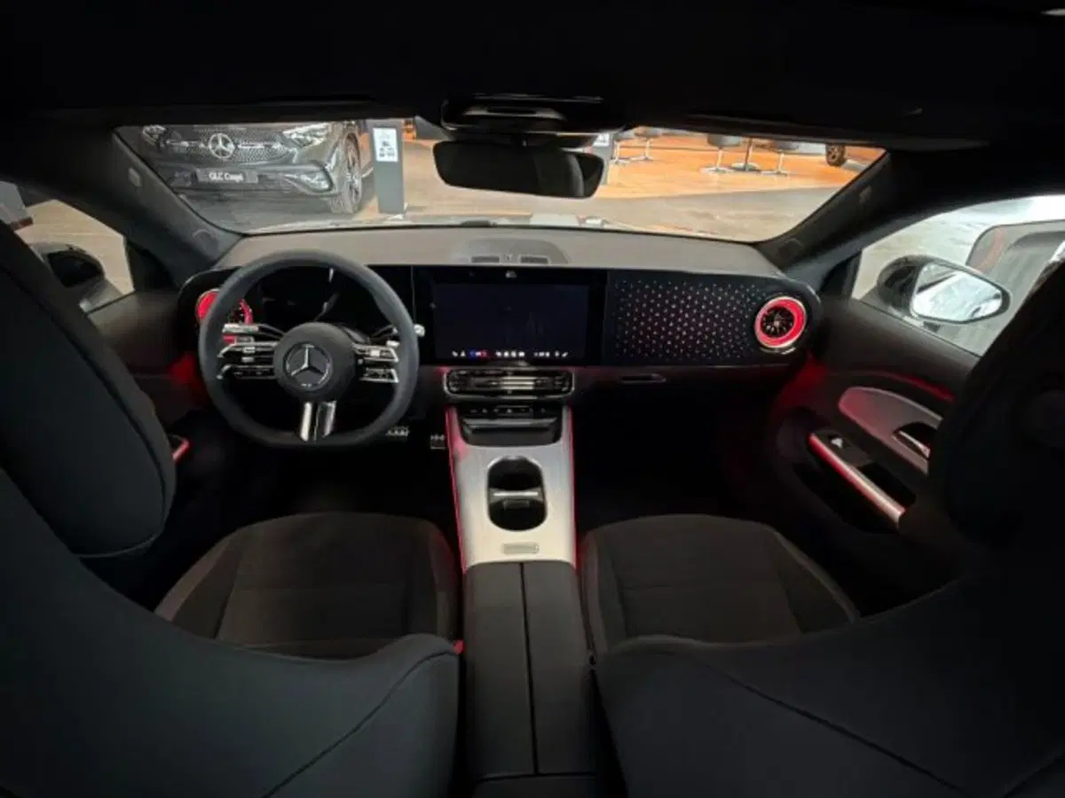 Mercedes-Benz CLA nuova a Potenza (17)