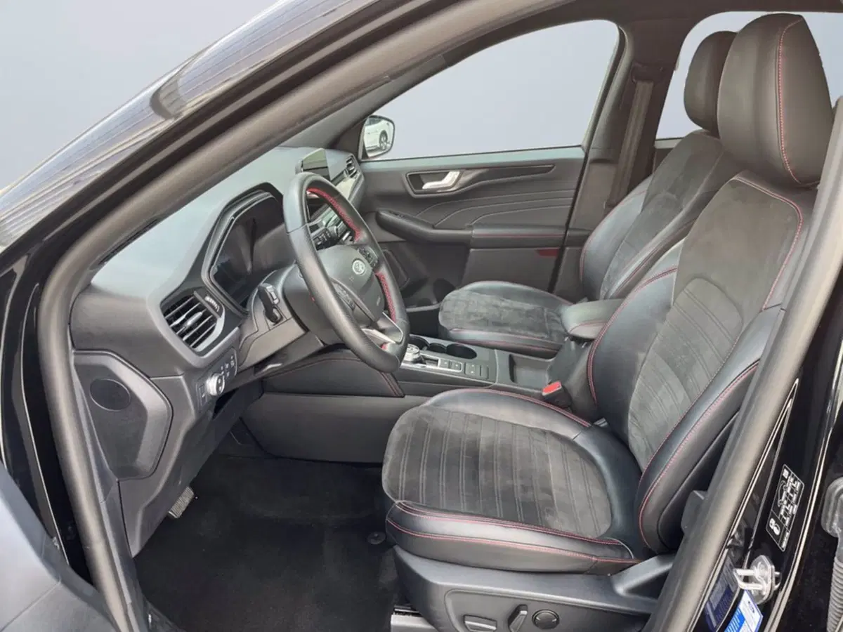 Ford Kuga usata a Milano (10)