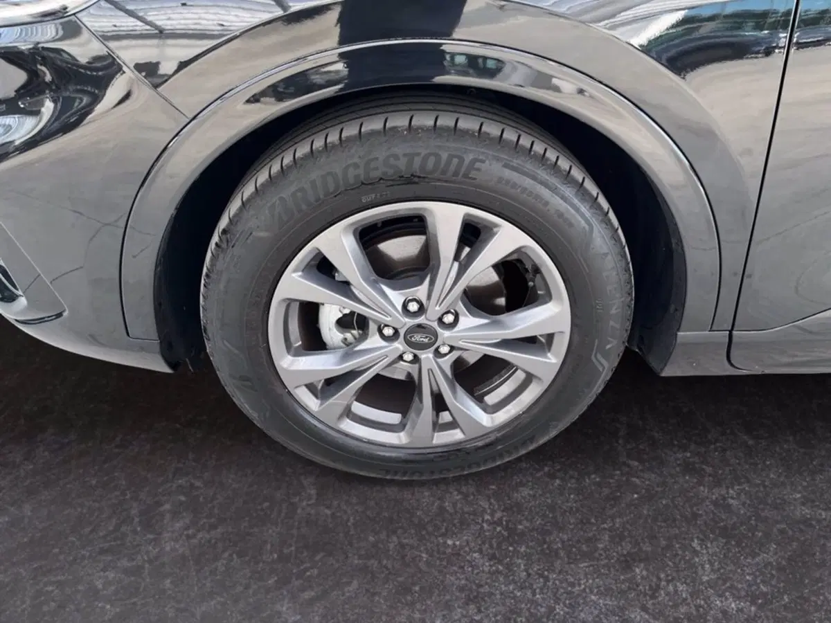 Ford Kuga usata a Milano (9)