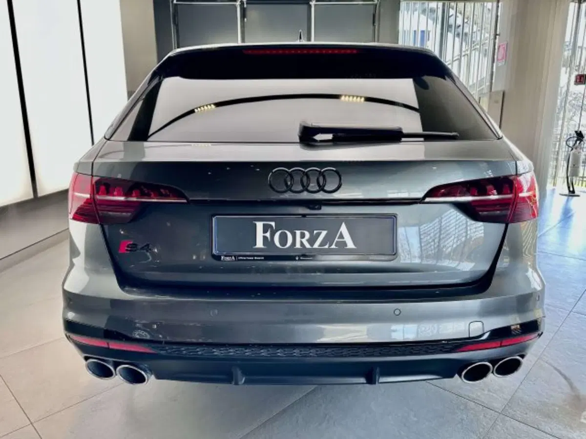 Audi S4 Avant usata a Torino (7)