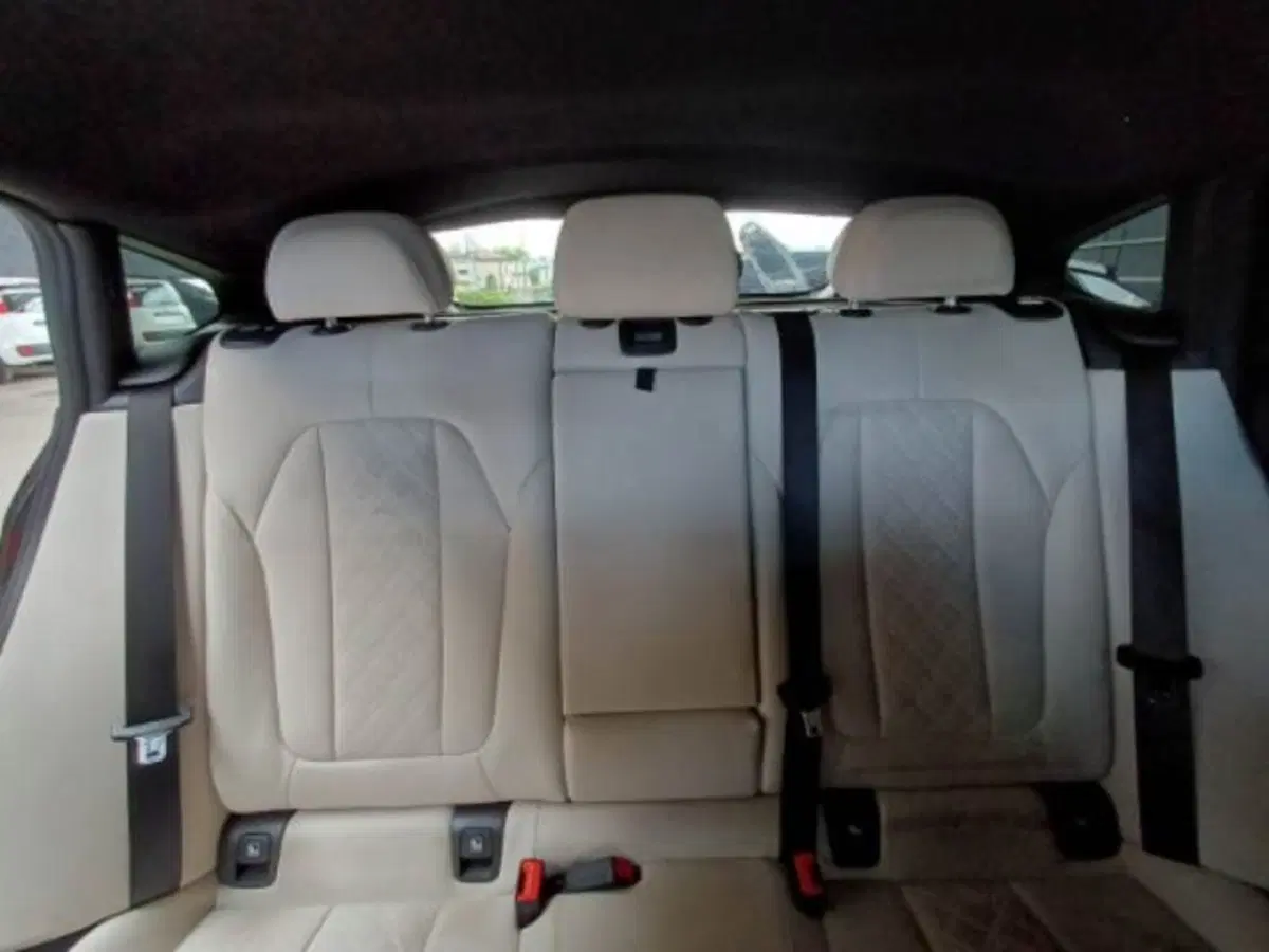 BMW X4 usata a Catania (8)