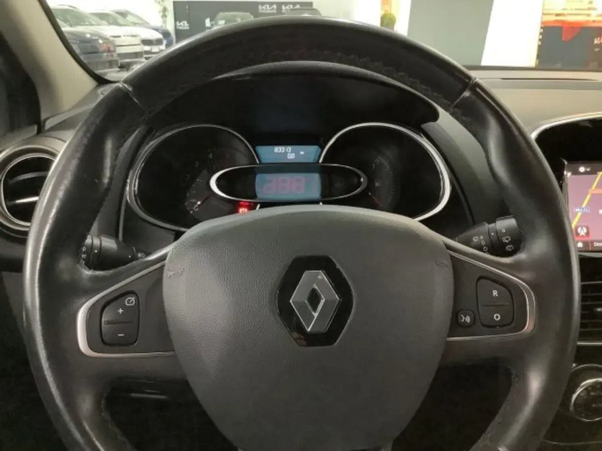 Renault Clio Sporter usata a Catania (18)