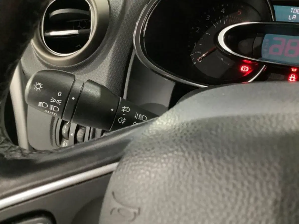 Renault Clio Sporter usata a Catania (19)
