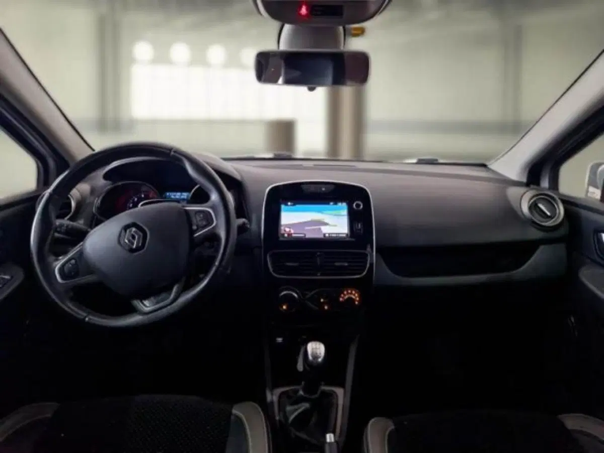 Renault Clio Sporter usata a Catania (6)