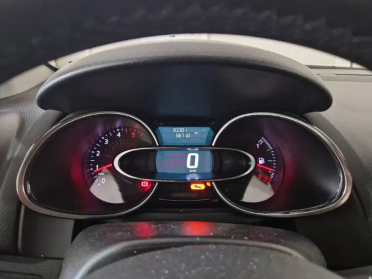 Renault Clio Sporter usata a Catania (8)