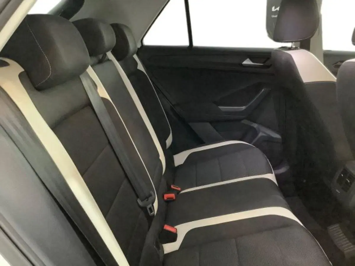 Volkswagen T-Roc usata a Catania (11)