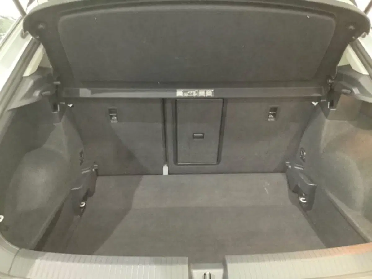 Volkswagen T-Roc usata a Catania (12)