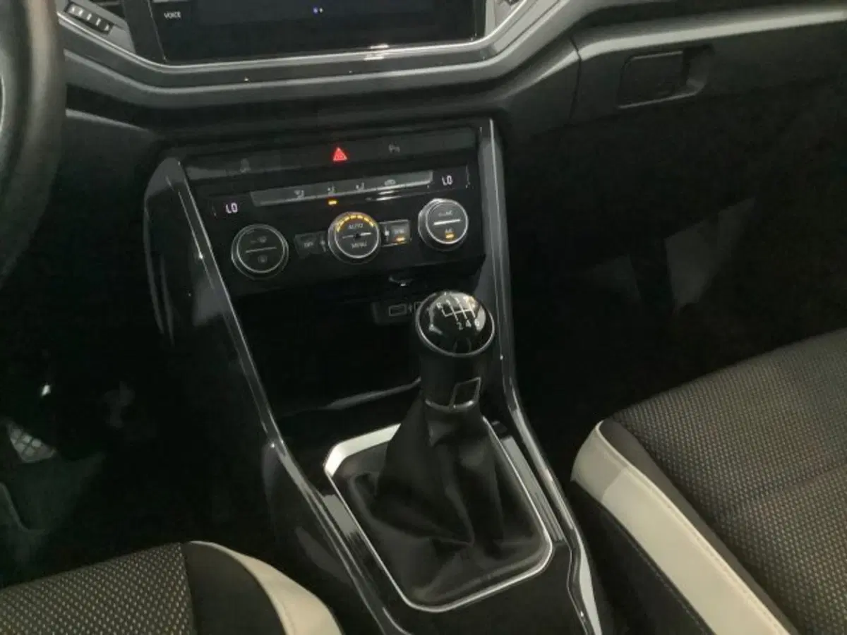 Volkswagen T-Roc usata a Catania (8)