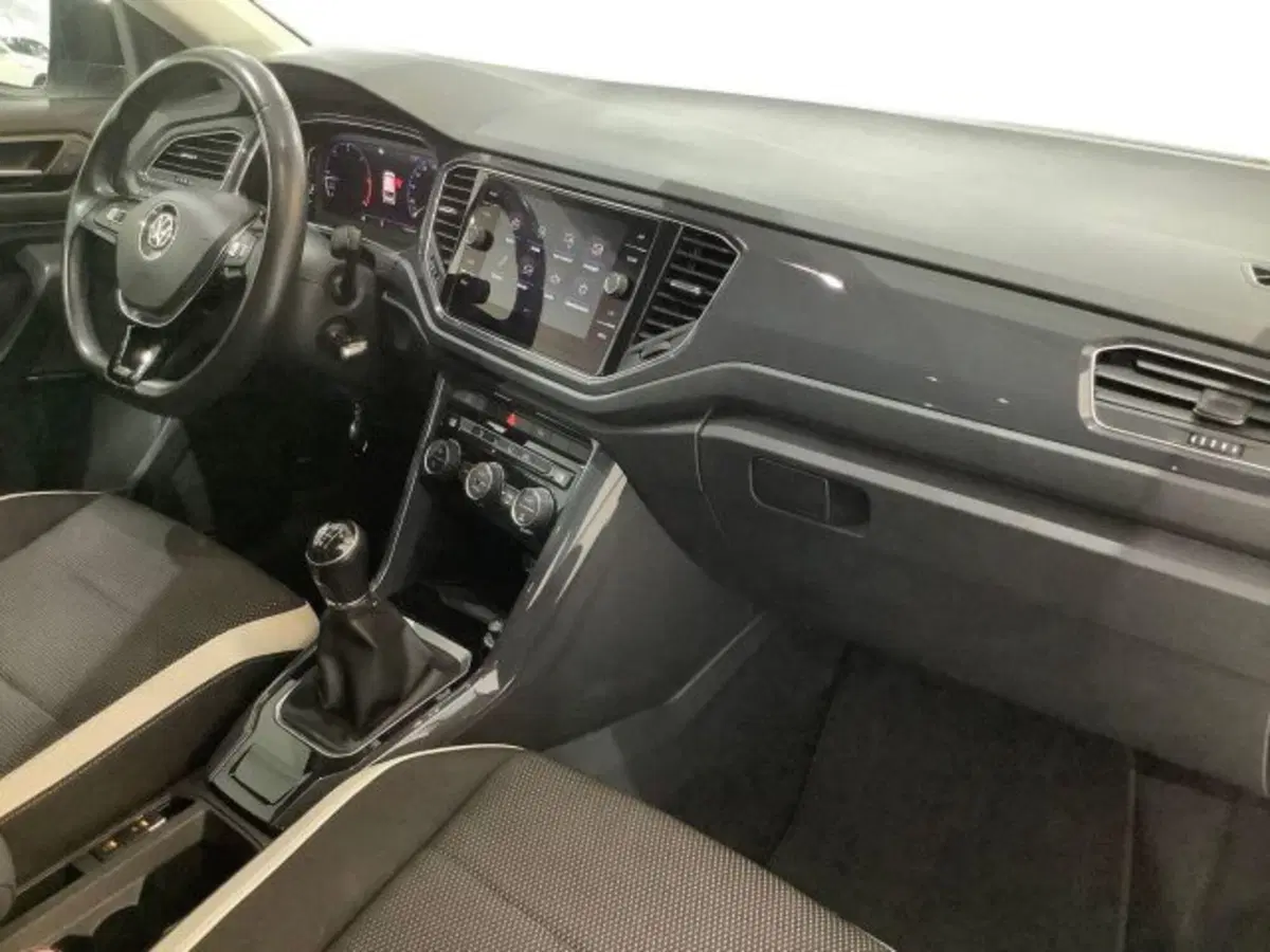 Volkswagen T-Roc usata a Catania (9)